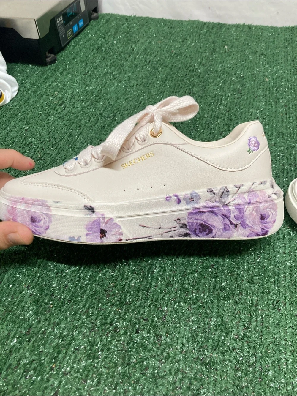 Skechers Women’s Cordova Sneakers with Purple Floral Accents 6.5 (OKPM-07-013)